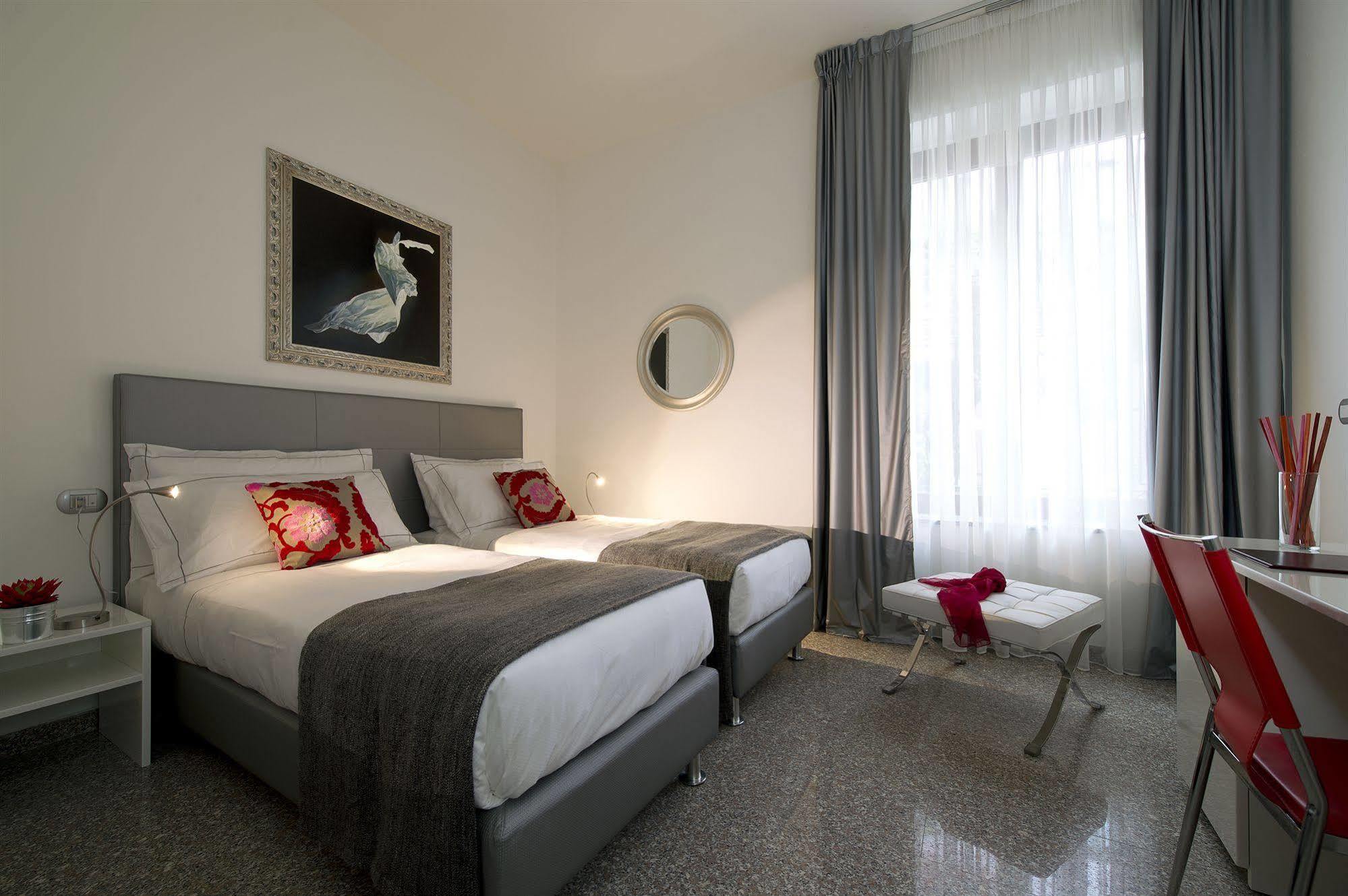 Monza City Rooms & Studios Eksteriør bilde