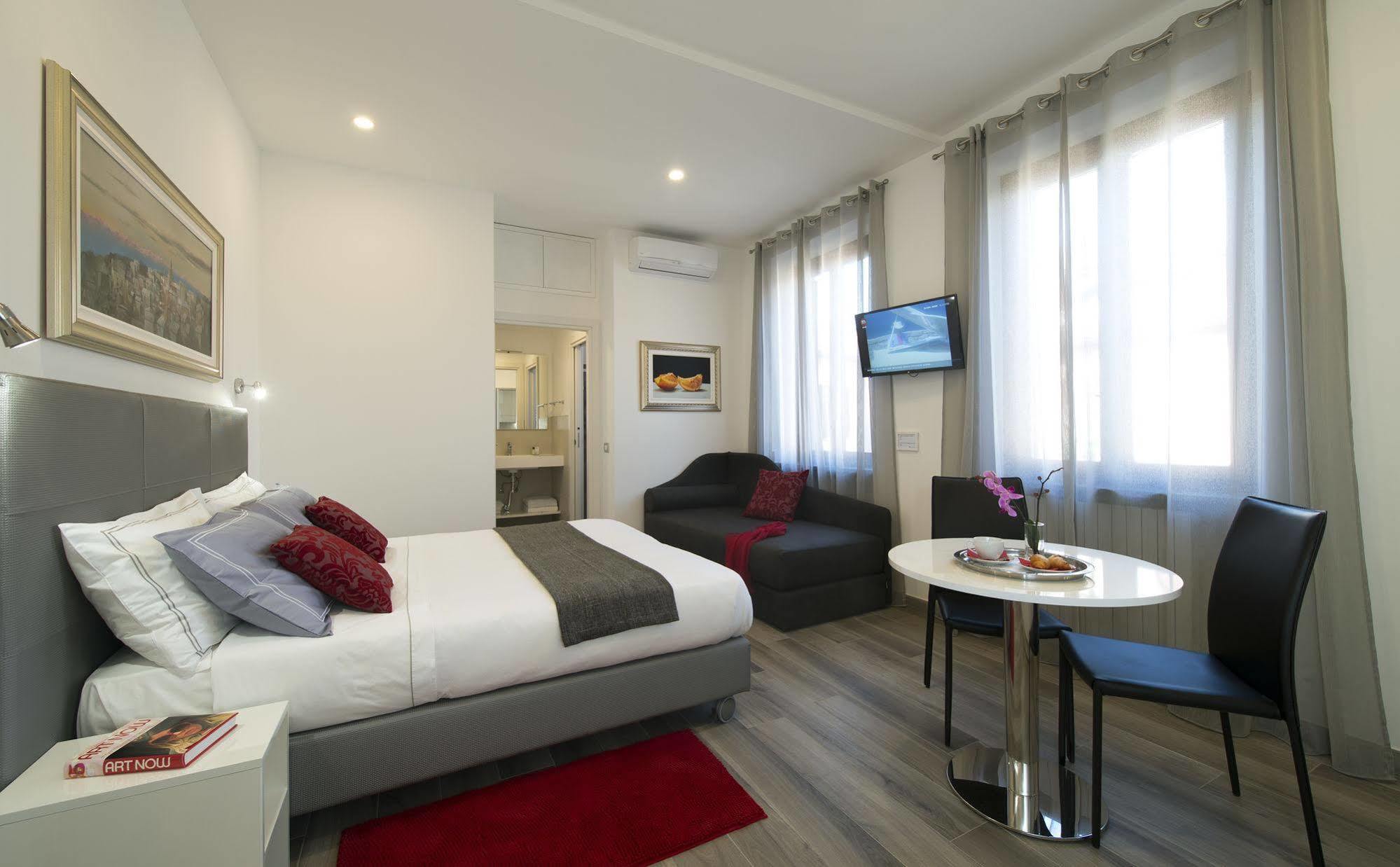Monza City Rooms & Studios Eksteriør bilde